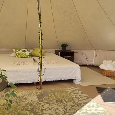 Saadjaerve Glaemping Luksusowy namiot