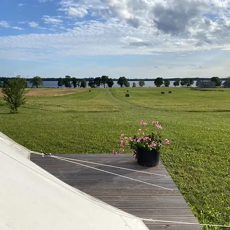Saadjaerve Glaemping Luxusní stan Saadjarve
