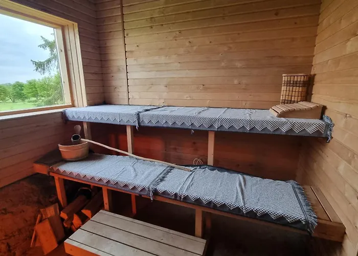 Saadjaerve Glaemping Saadjarve